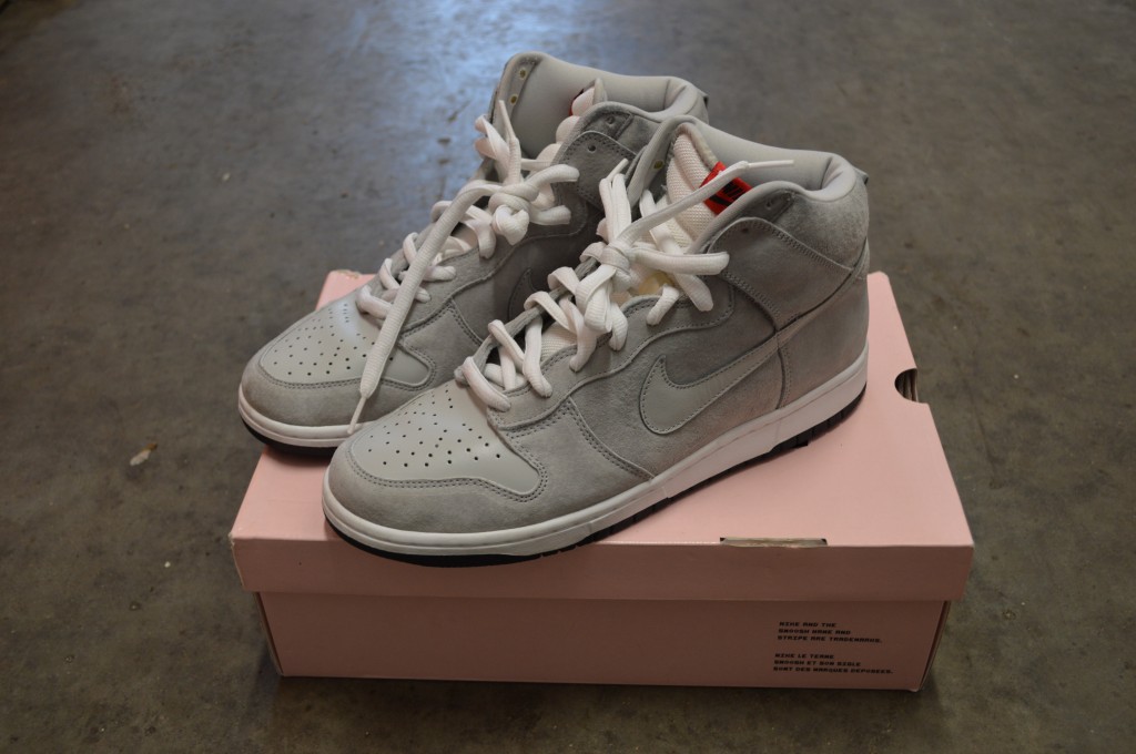 grey dunk mid